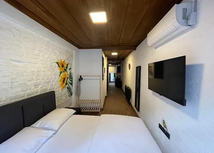 Casa Mirasol Golden Horn