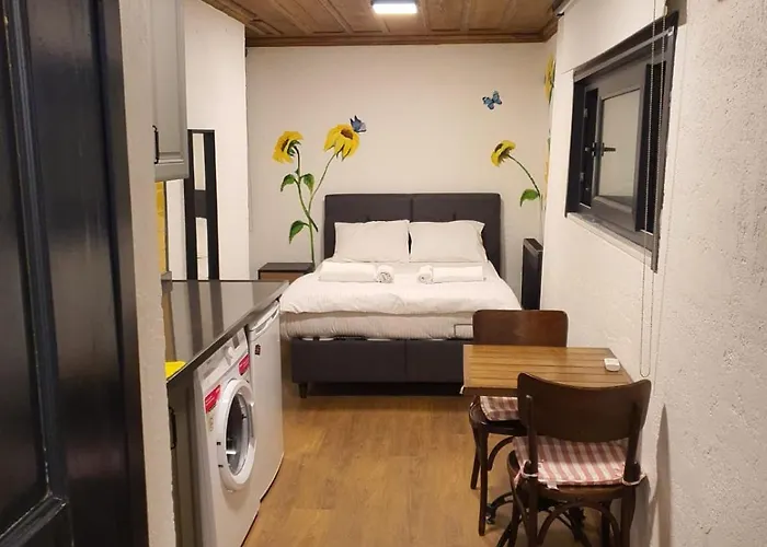 Casa Mirasol Golden Horn Bed and breakfast